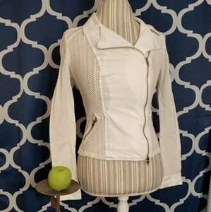 🌻🌺🌻FEVRIE NWT MOTO JACKET!!